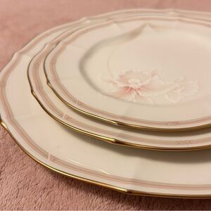 Vintage Noritake set of 16 - Imperial blossom Pink and Gold Dinnerware Set